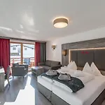 Szálloda Burgstein - Alpin & Lifestyle 4*