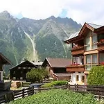 Hotel Burgstein - Alpin & Lifestyle